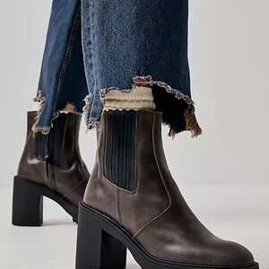 Free people James Chelsea boot